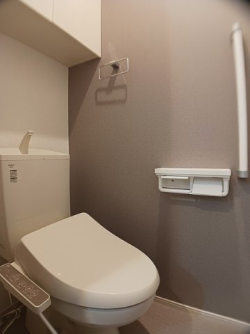 トイレ　清潔感のあるトイレです