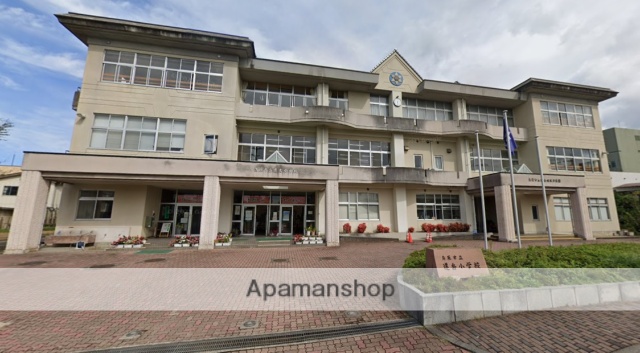 小学校　遷喬小学校（小学校）まで147m