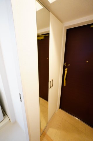 玄関　※別号室参考画像