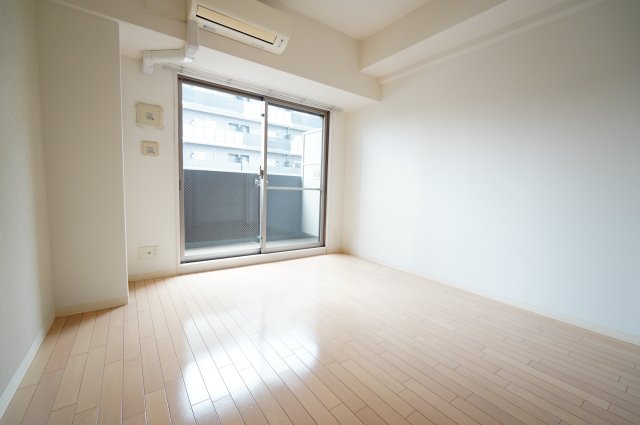 居室・リビング　※別号室参考画像