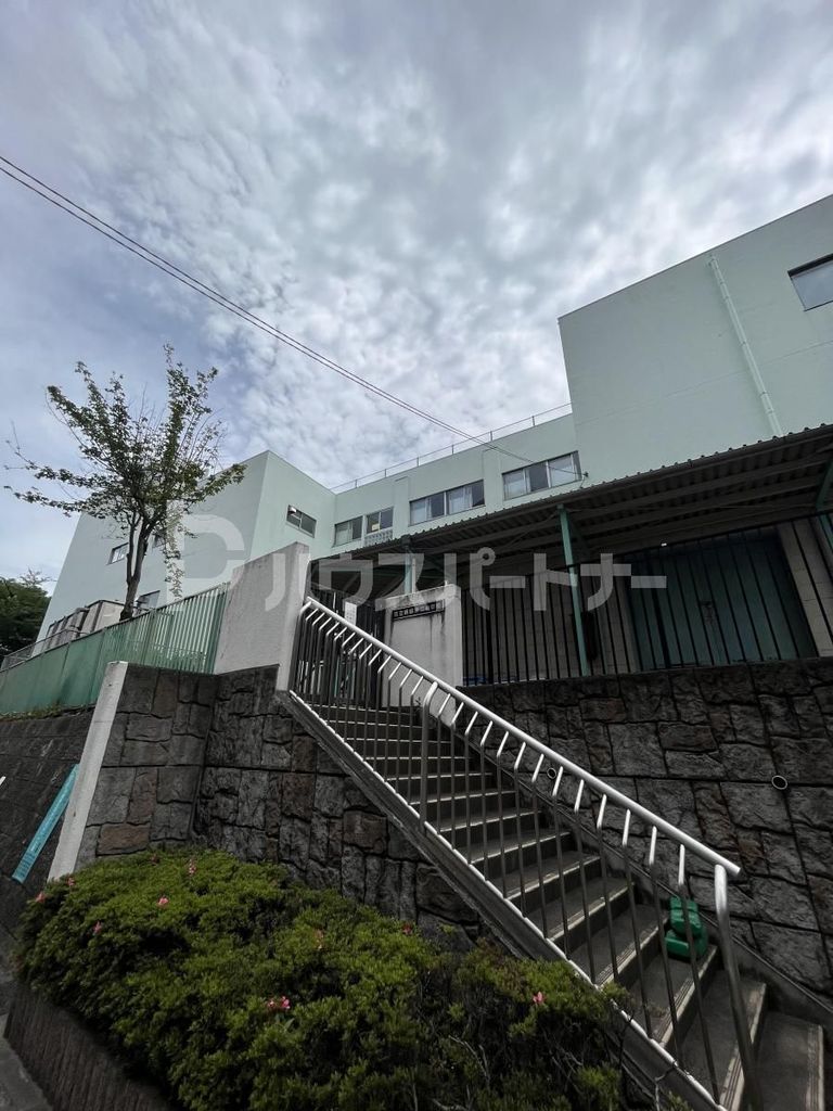 小学校　板橋区立板橋第二小学校（小学校）まで800m