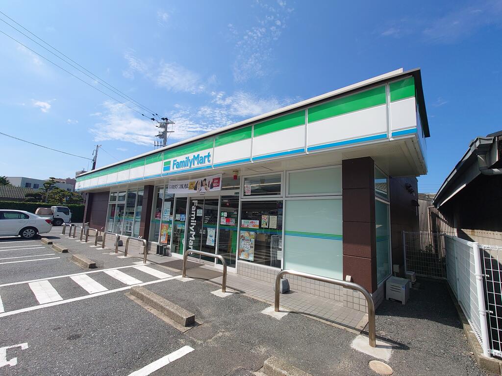 コンビニ　ファミリーマート二丈福吉店（コンビニ）まで2497m