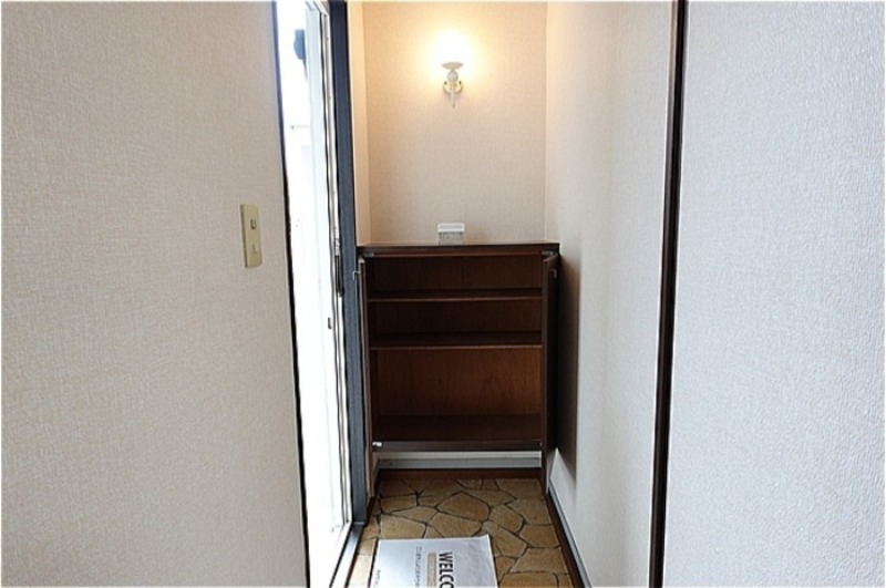 玄関　図面と現状に相違がある場合には現状を優先