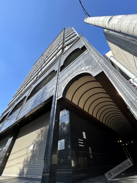 エントランス　防犯面もオートロック付きで安心です。