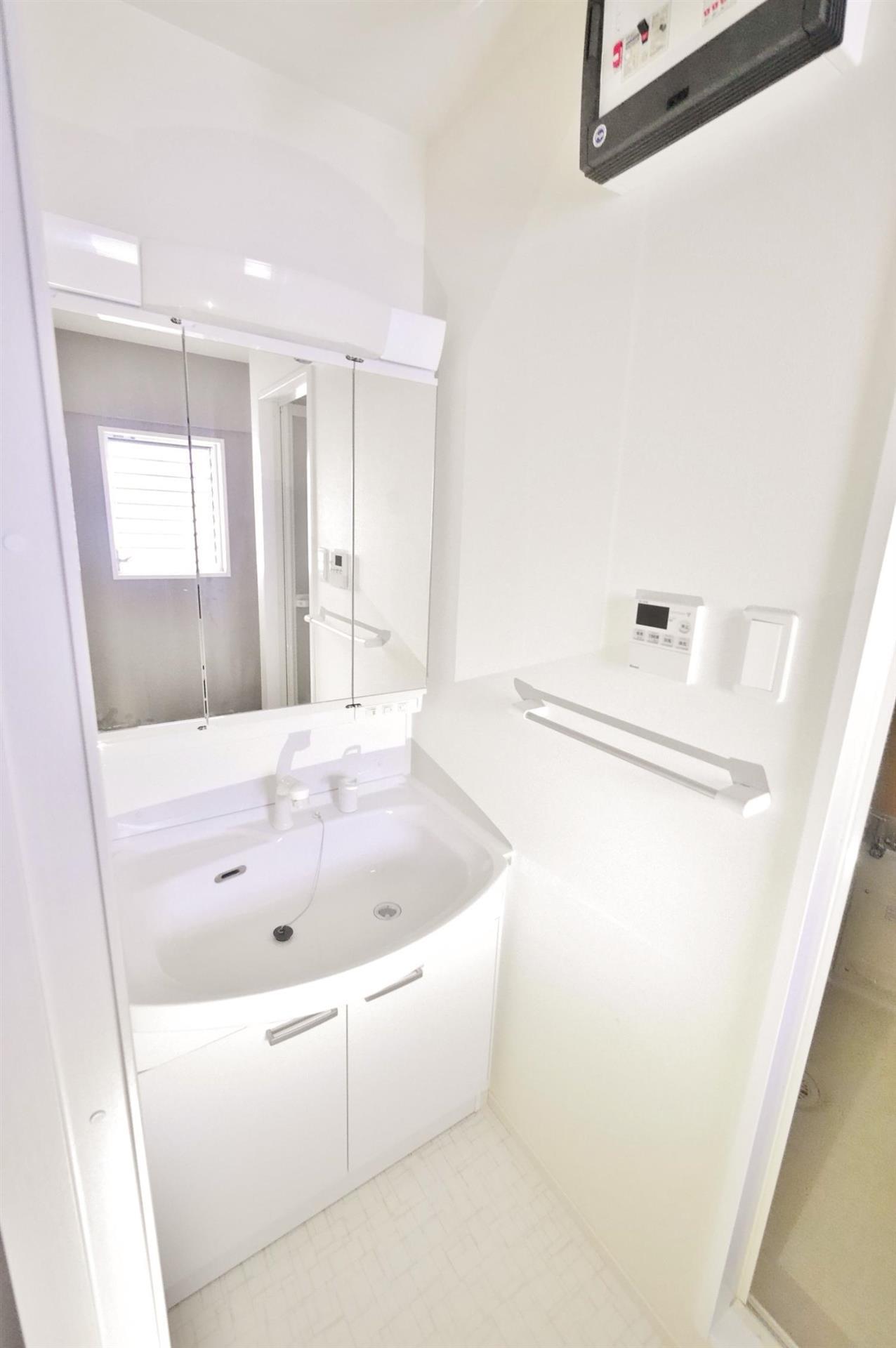 洗面設備　モデルルームの写真になります、イメージです。