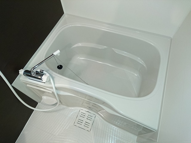 バス・シャワールーム　お風呂で日々の疲れを落としましょう