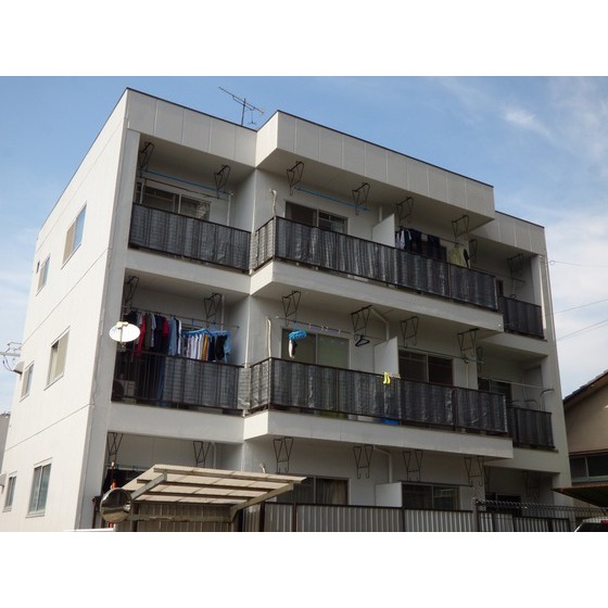 建物外観　現状優先