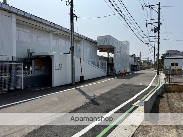 その他　前面道路（その他）まで0m