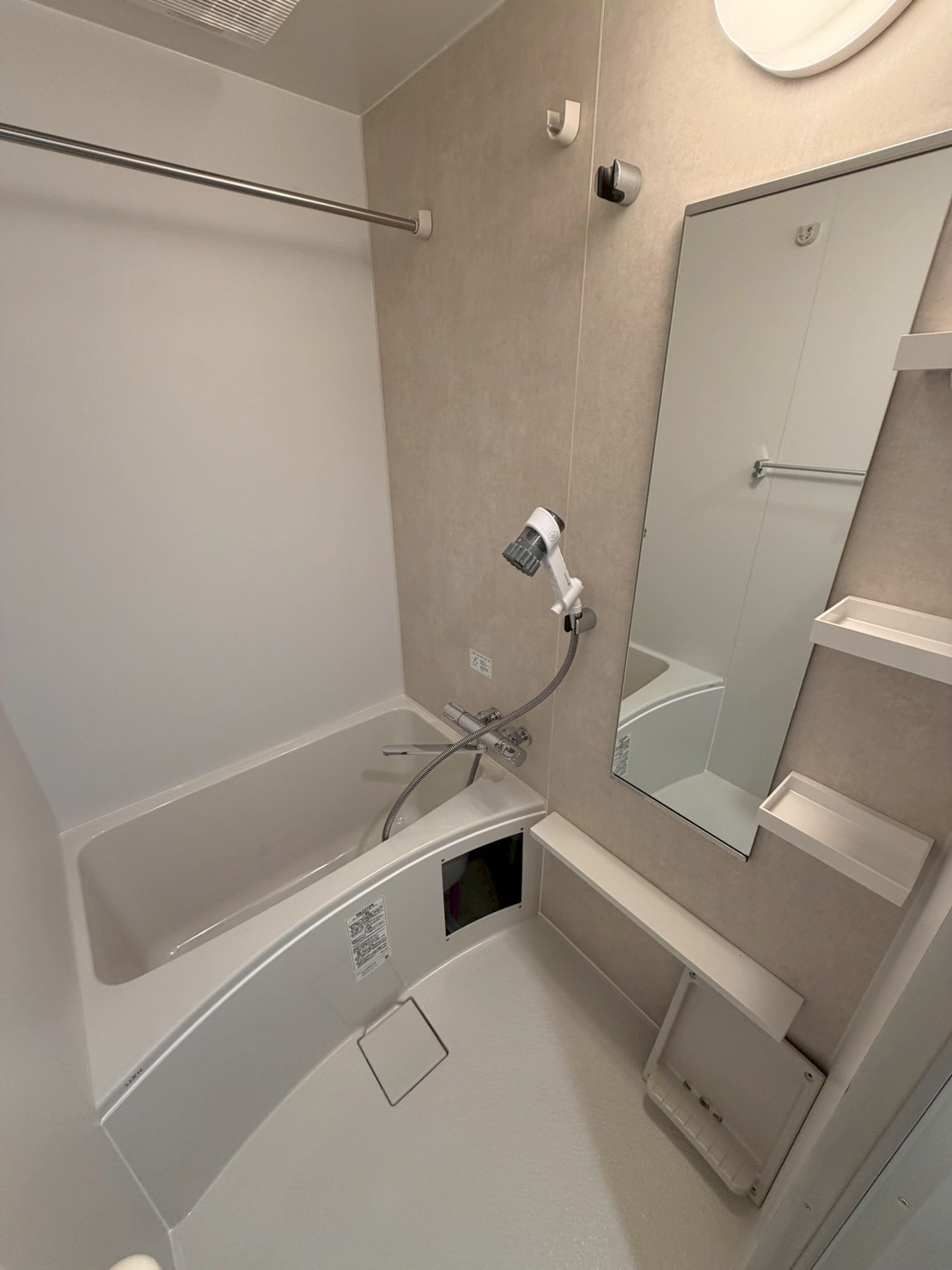 バス・シャワールーム