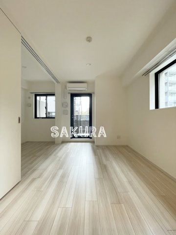 居室・リビング　開放感のあるゆったりとしたお部屋です♪