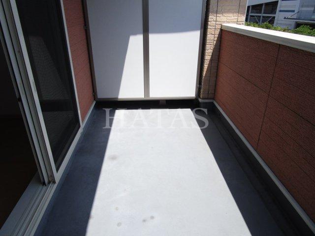 バルコニー　同物件別部屋です。