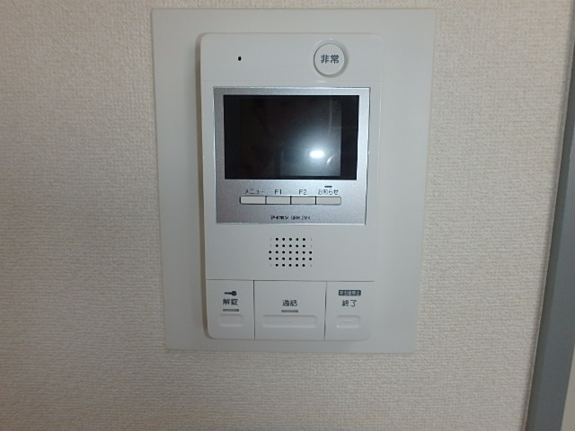 セキュリティ　モニターから来訪者を確認できます。