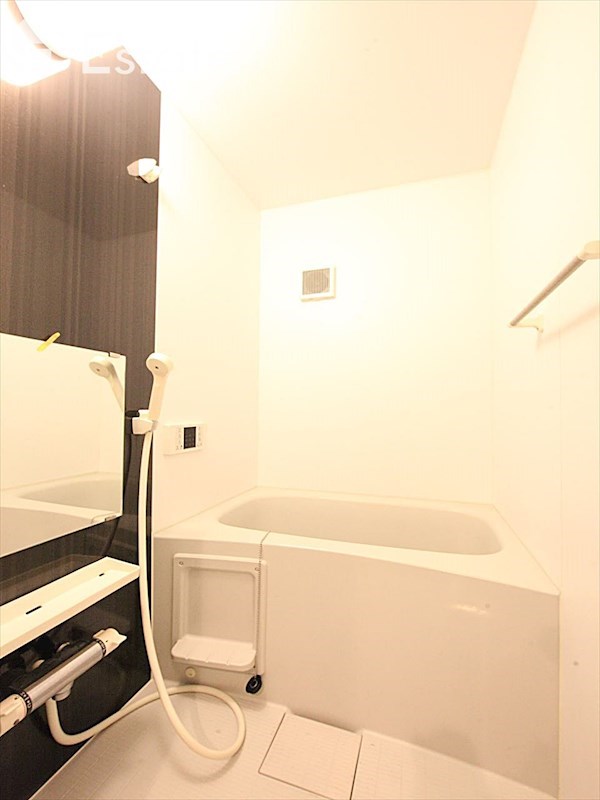 バス・シャワールーム　バスルーム