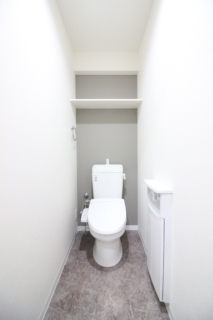 トイレ　洗浄機能付きのトイレ