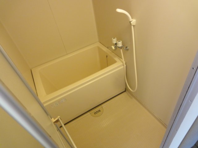 バス・シャワールーム　同物件別号室