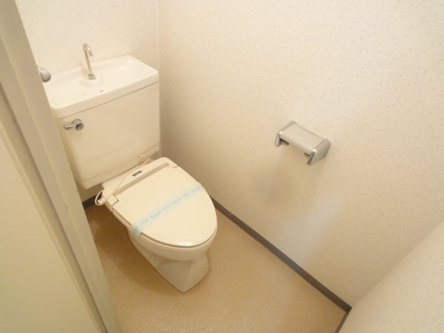 トイレ　同物件別号室