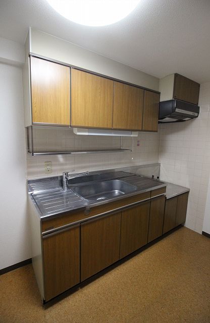 キッチン　別の部屋の写真です