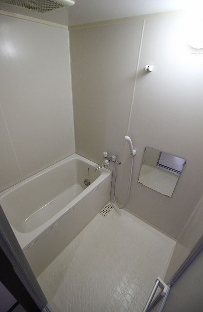 バス・シャワールーム　別の部屋の写真です