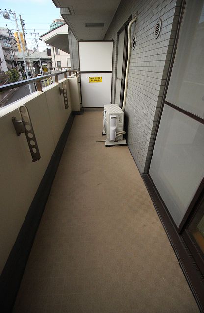 バルコニー　別の部屋の写真です