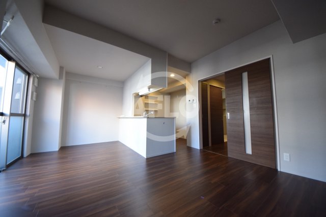 居室・リビング　Garden Court 烏ヶ辻 　リビング