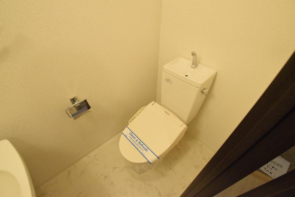 トイレ　シャワー付トイレ