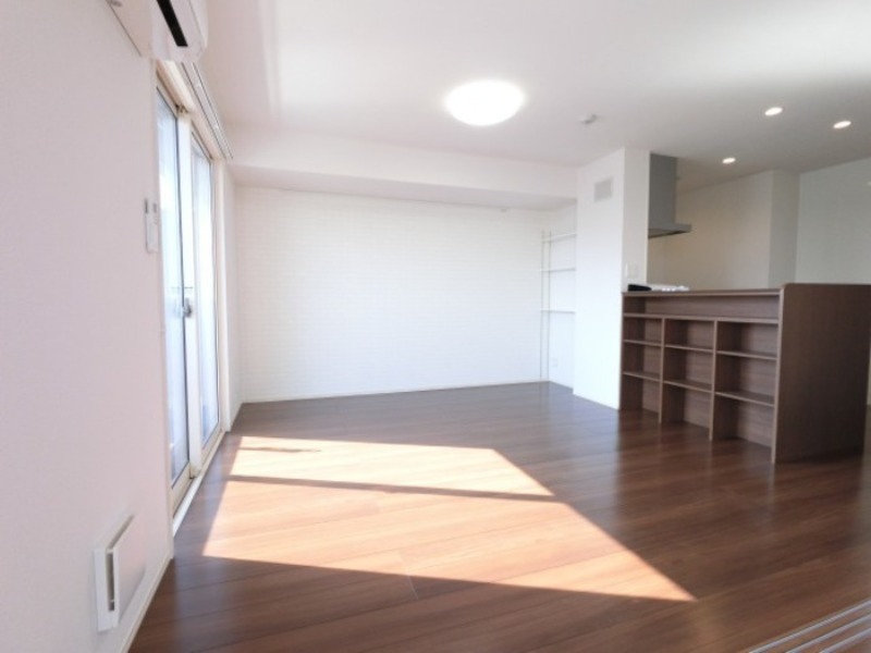 居室・リビング　図面と現状に相違がある場合には現状を優先