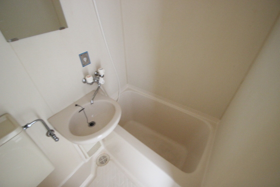 洗面設備　※別部屋の写真です