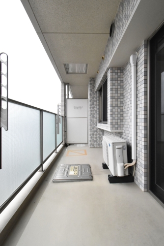 バルコニー　※同物件別部屋参考写真。現状優先になります。