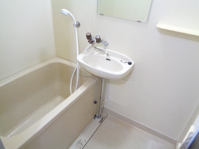 バス・シャワールーム　きれいなお風呂です