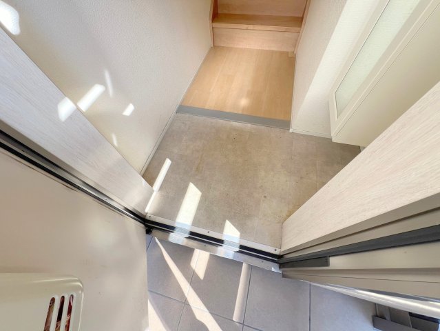 玄関　素敵な玄関は毎朝あなたを元気に送りだしてくれますよ。