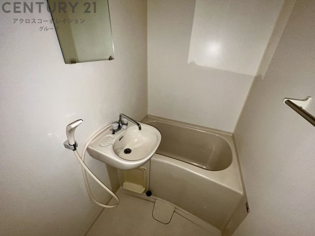 バス・シャワールーム　シンプルで機能的なユニットバスです！