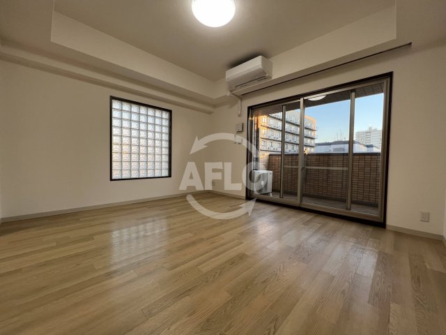 居室・リビング　アーバネックス西長堀　リビング