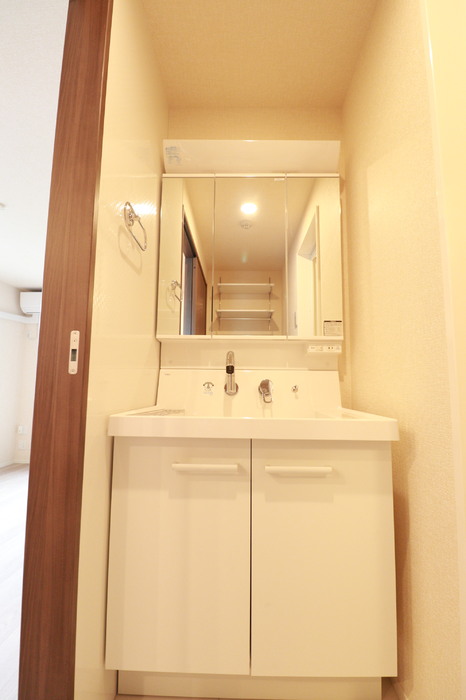 洗面設備　同仕様同仕様