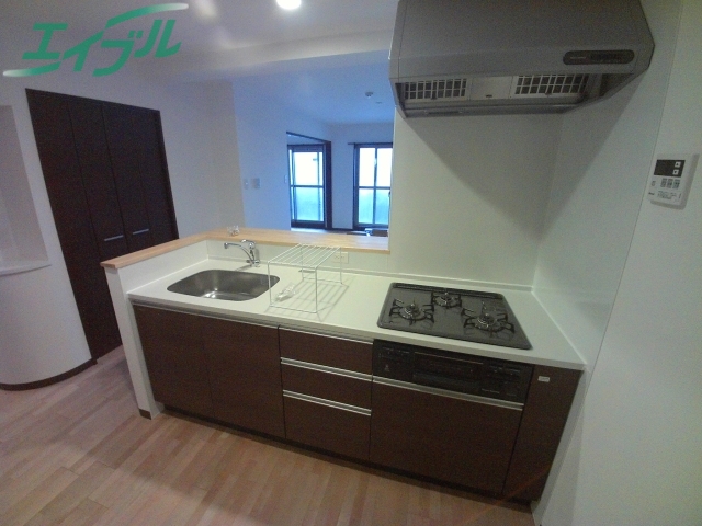 キッチン　同型参考タイプ