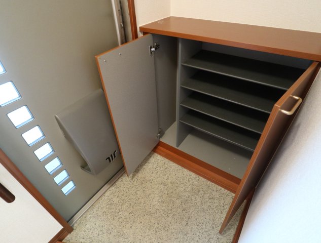 玄関　シンプルで使いやすい玄関です