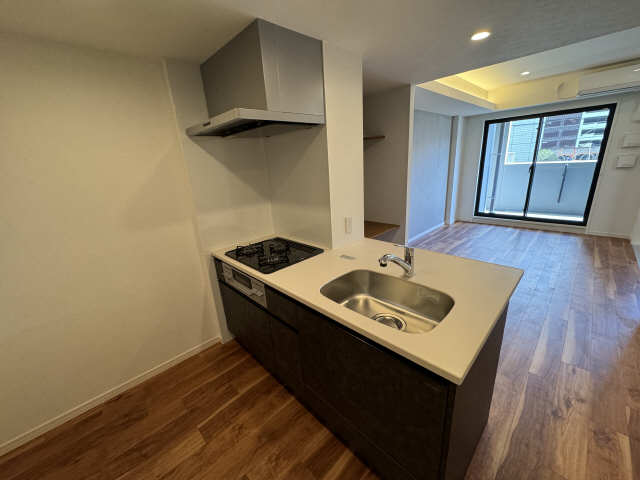 キッチン　同型間取りの為現状を優先いたします。