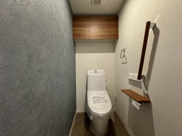 トイレ　同型間取りの為現状を優先いたします。