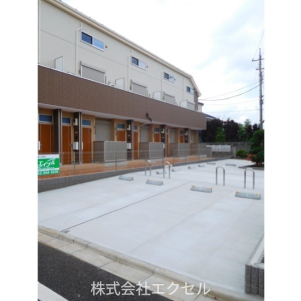 駐車場　舗装された駐車場です☆