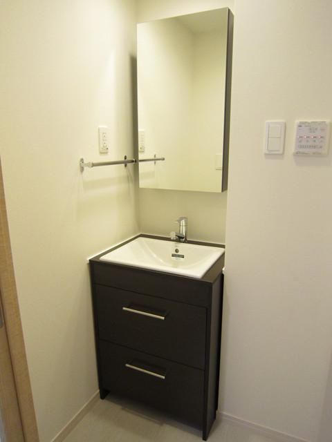 洗面設備　おしゃれな洗面台