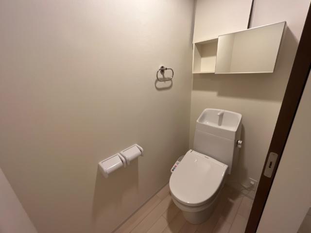 トイレ　シャワー付トイレ