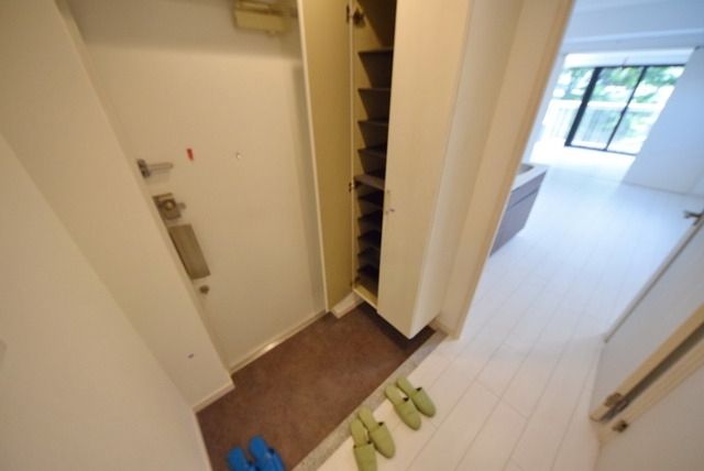 玄関　★スッキリとした玄関です★