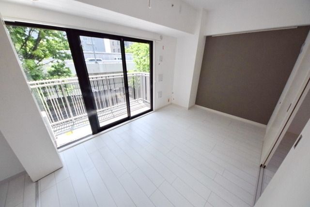 居室・リビング　★アクセントクロスでお洒落な居室★