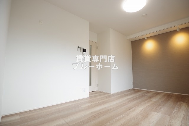 その他　洋室の別アングルです！