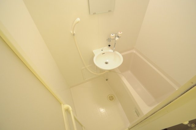 バス・シャワールーム　現況優先