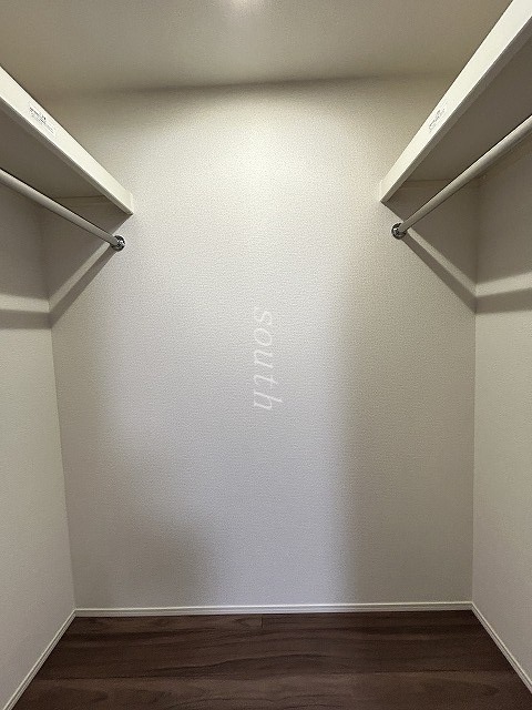 収納　ウォークインクローゼット