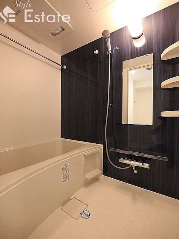 バス・シャワールーム　バスルーム