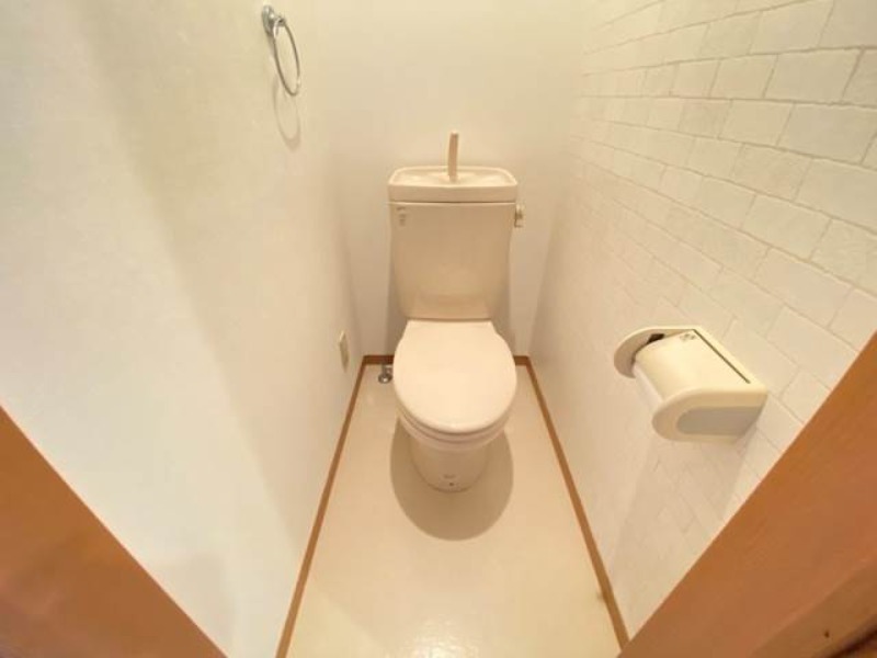 トイレ　別号室