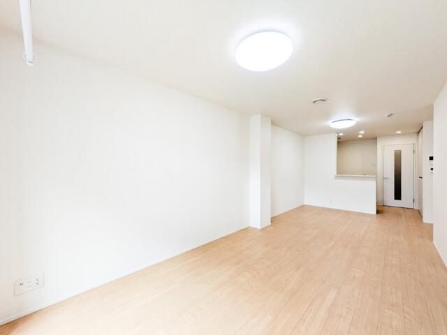 居室・リビング　イーストIM　北区東十条５