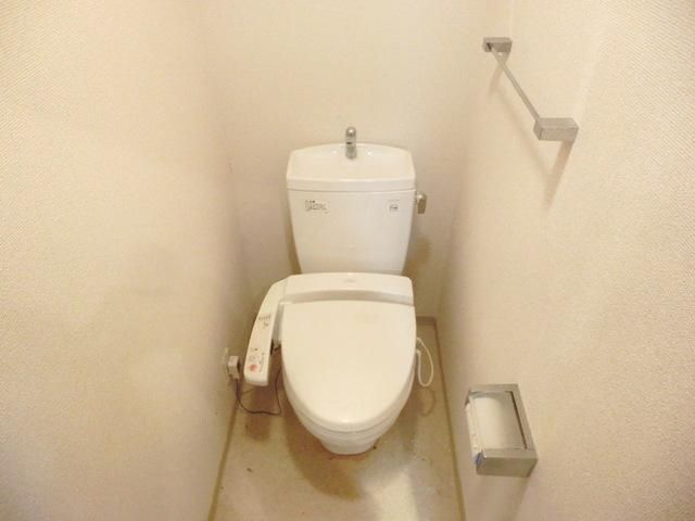 トイレ　お部屋探しは株式会社　タウンハウジング　までお気軽にお問合…
