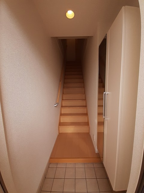 玄関　図面と現状に相違がある場合には現状を優先